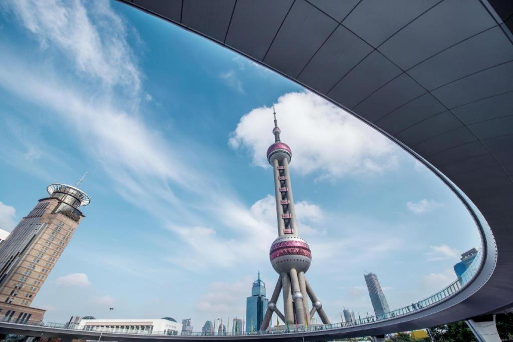 Ji Lujiazui World Plaza Hotel 3*